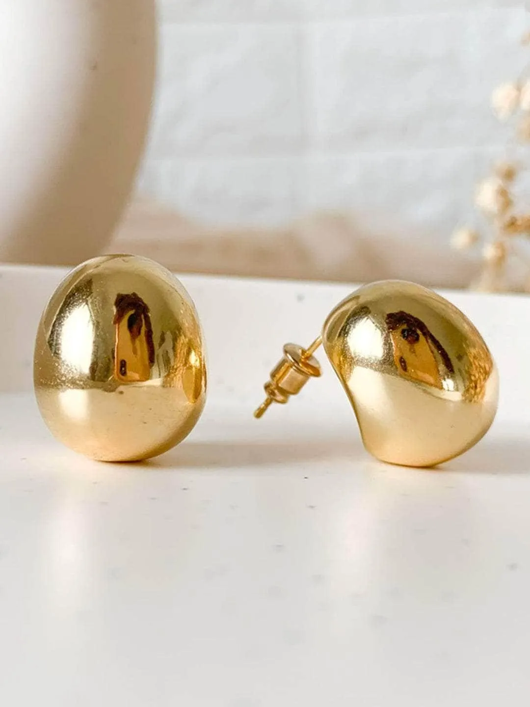 C Shaped Stud Earrings Gold