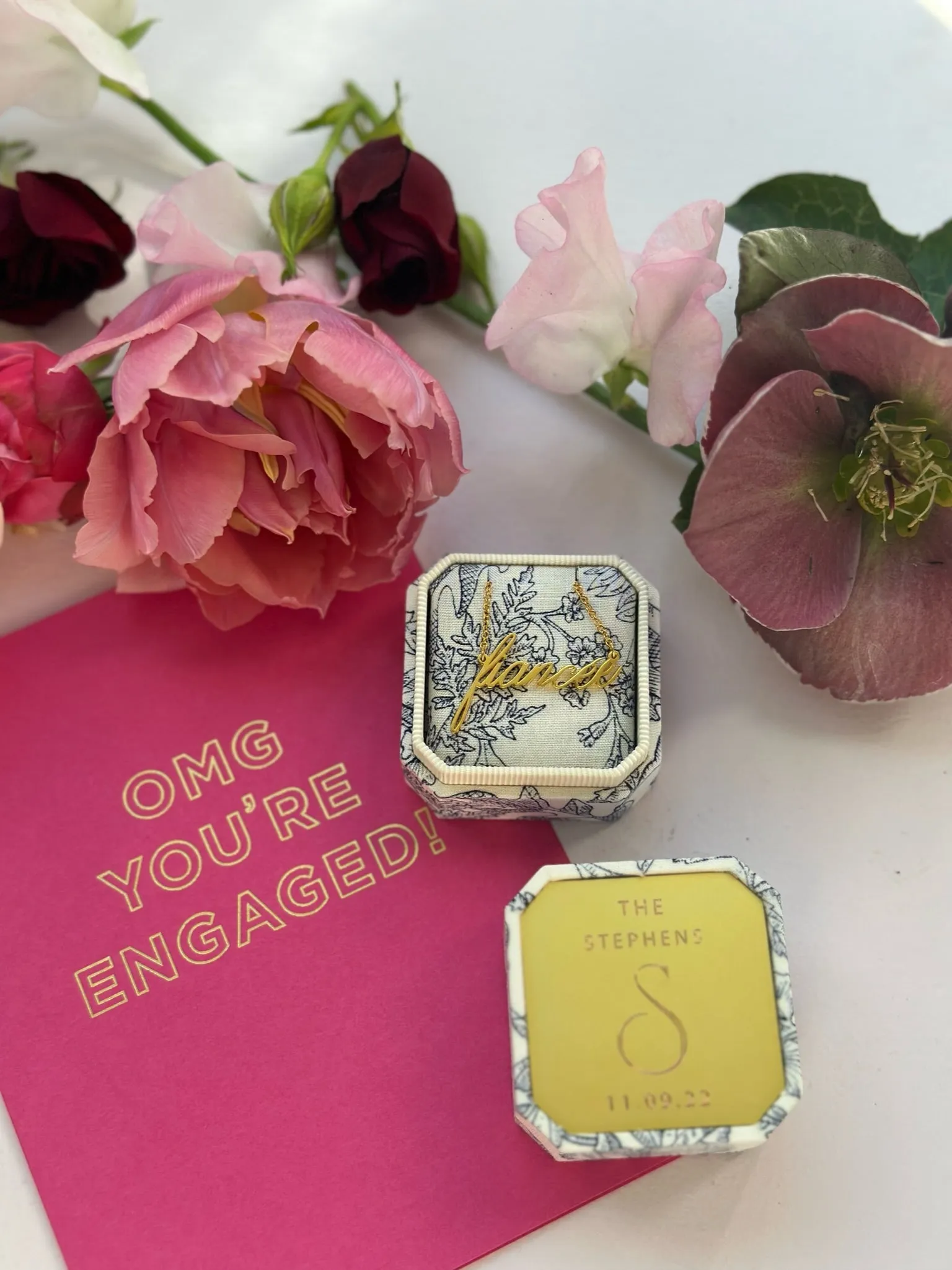 Fiancée Necklace   Balboa Necklace Box Bundle